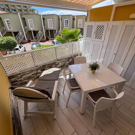 Dreamy Duo 2 Bed - Orlandito Apartment