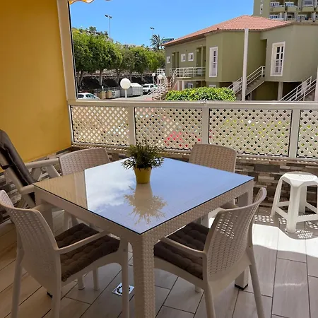 Dreamy Duo 2 Bed - Orlandito Apartment
